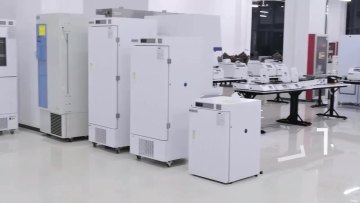 China centrifuge machine medical high speed refrigerated centrifuge blood centrifuge machine1