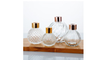 Wholesale Customized Logo 100ml Transparent No Fire Aromatherapy Perfume Essential Oil Volatile Tripe Glass Bottle1
