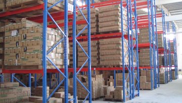 Heavy Duty Stacking Pallet Racking Warehouse Pallet Racks with Upright Protector1