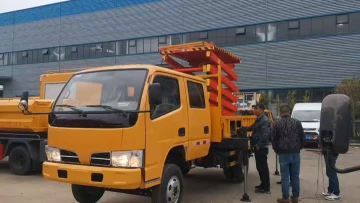 Scissor fork type 12 meter lifting platform truck