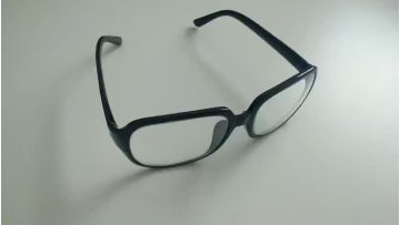 normal lead glasses