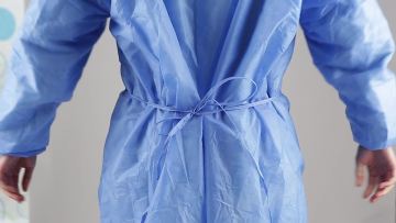 Custom low price disposable nonwoven medical hospital clothing patient gown1