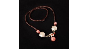 Chinoiserie crystal pink clavicle chain