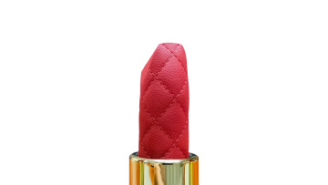 3. Carved lipstick