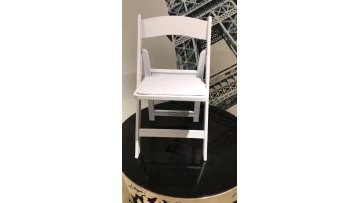Factory Price America Resin Padded White Plastic Outdoor Folding Chair For Event Weddings1