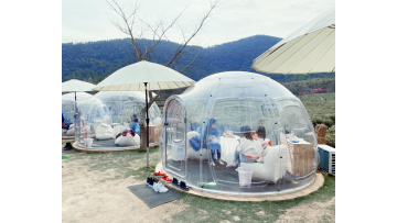 Hotel B＆B transparent dome tent
