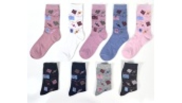 Oemen Manufacturer Custom logo Sweat-absorbing Deodorizing colorful knit  Cute Women's socks Cotton socks for women1