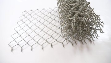 chain link cyclone wire fence price hot dipped galvanized chain link fence1
