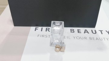 Light Gold Perfume Spray Pump With Square Bottle