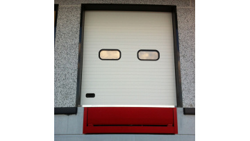 Industrial overhead sectional door