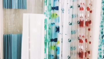 shower curtain plastic