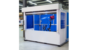 High speed rolling doors for robotic welding cell