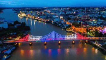 O100 3D pixel balls Lighting of Thapu River Bridge in Thailand