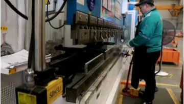 laser guard for bending machine normal work mode.mp4