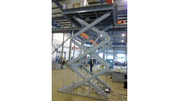 High lift table