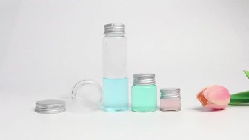 Transparent  glass  bottle  body
