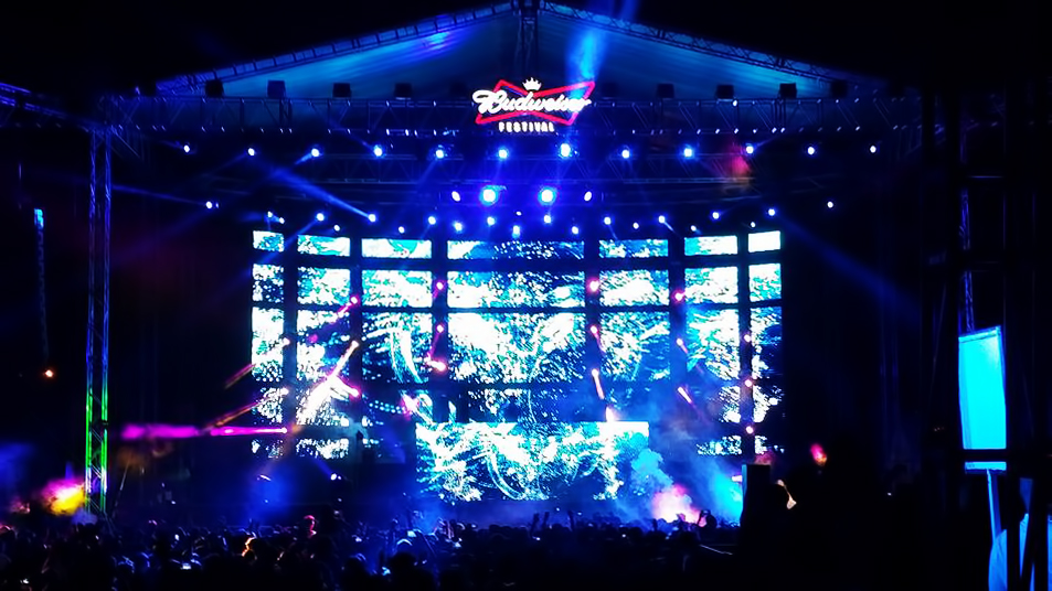 Budweiser Festival with P4.8 Outdoor SMD Rental led display