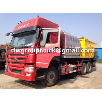 SINOTRUCK Synchronized Crushed Stone Seal Layer Truck