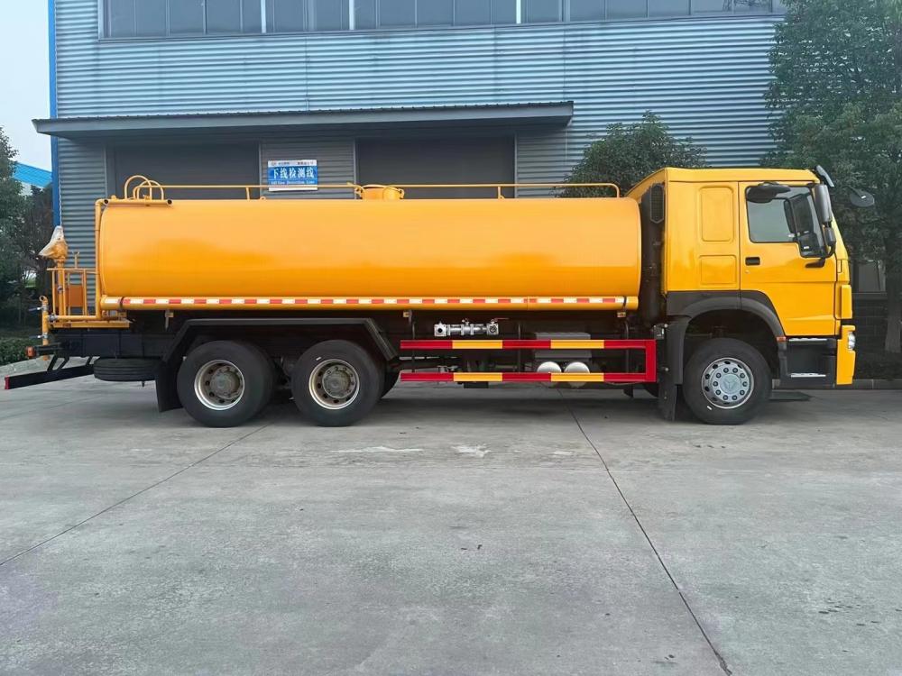 Howo 6x4 Water Sprinkler Truck 2 Jpg